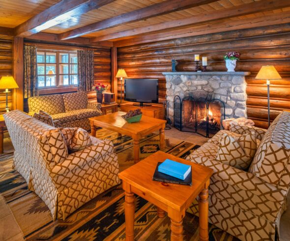 Pipestone Cabin